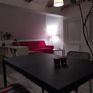 Apartmán Luxury Near Prague Airport, Středokluky